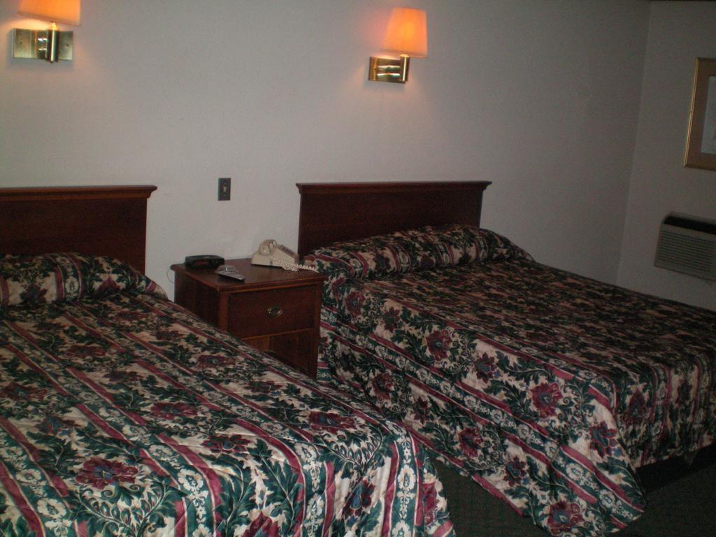 Executive Inn & Suites - Augusta Room photo
