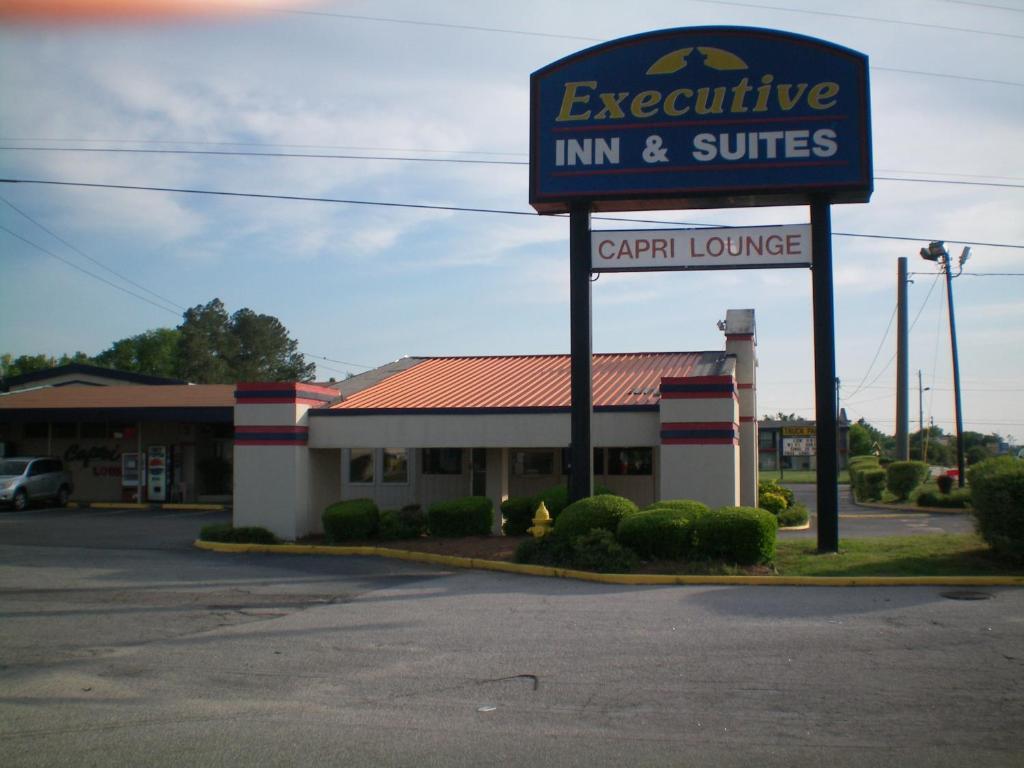 Executive Inn & Suites - Augusta Exterior photo