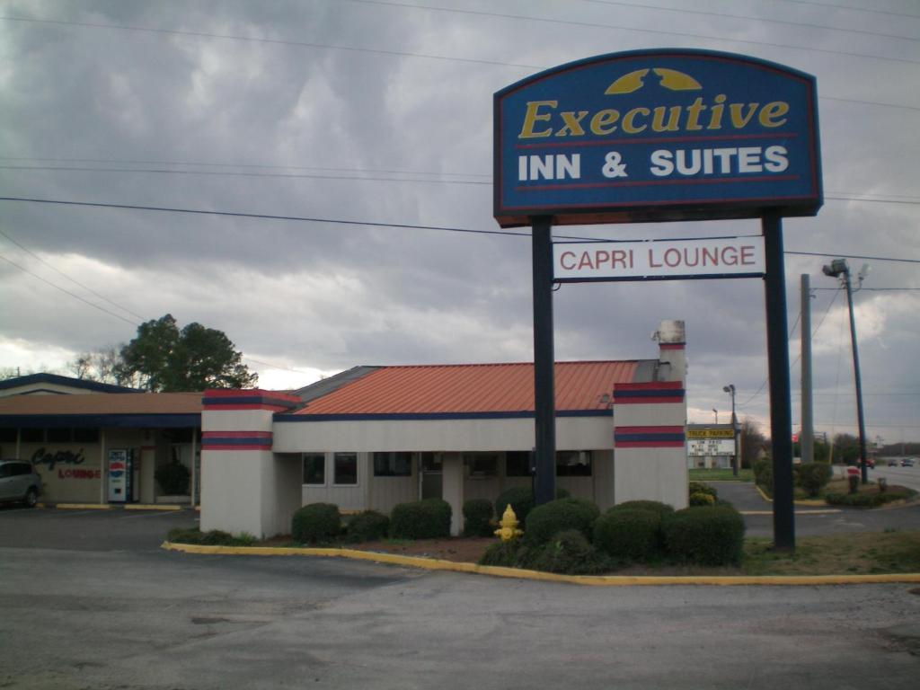 Executive Inn & Suites - Augusta Exterior photo